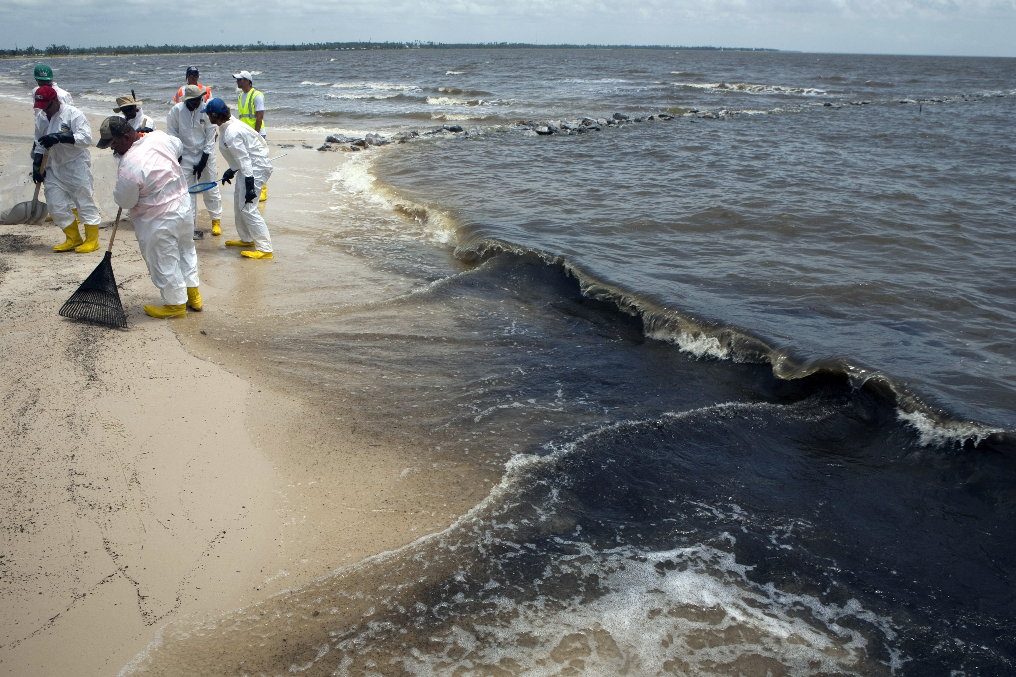 Oil Spills: Same Issue, Different Day – Energy and Environmental Policy