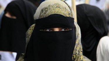 Most Western Europeans favor restrictions on Muslim women's