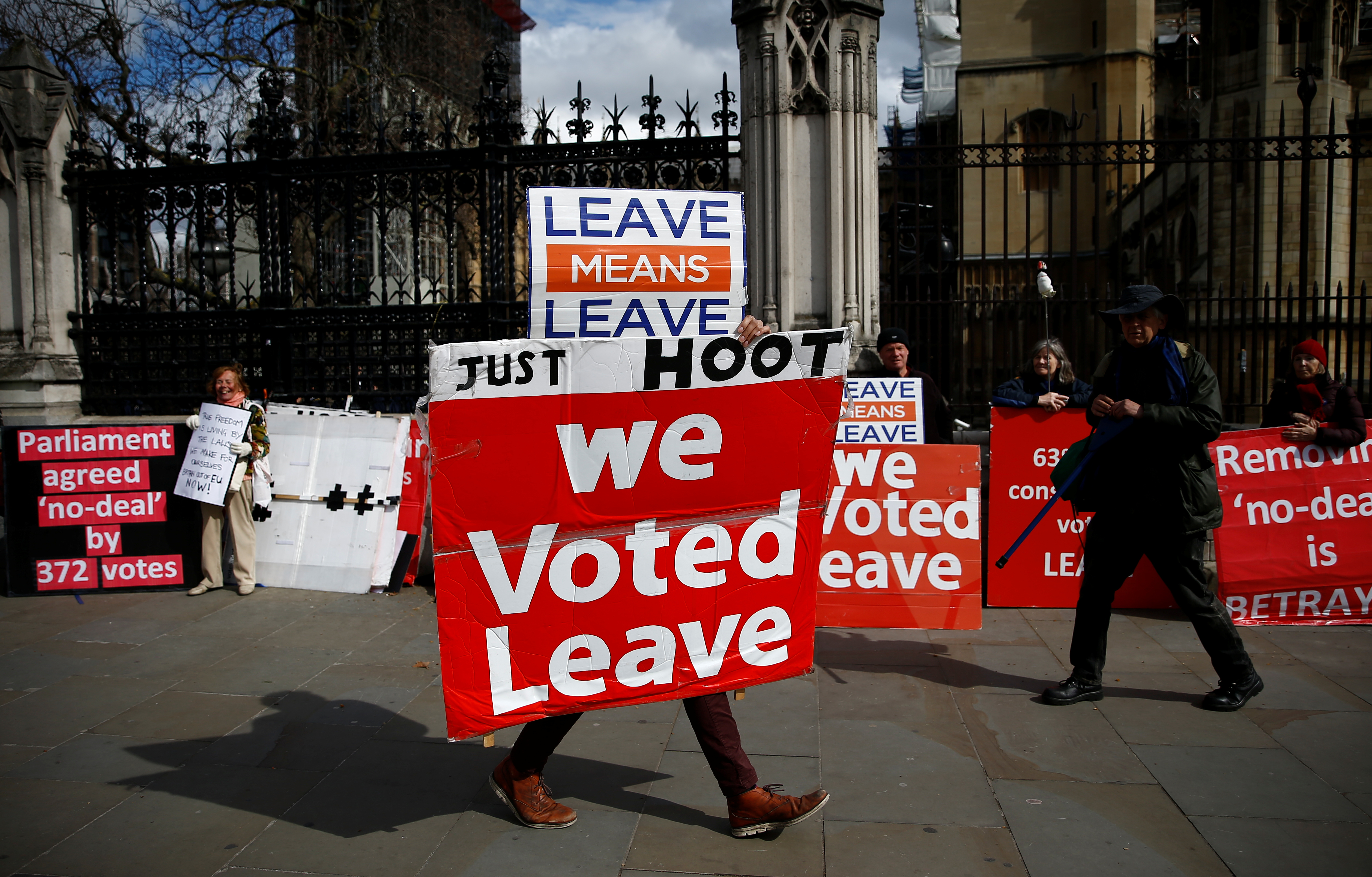 Brexit Endgame British Parliament Faces Naked Protestors A Leaky Roof 