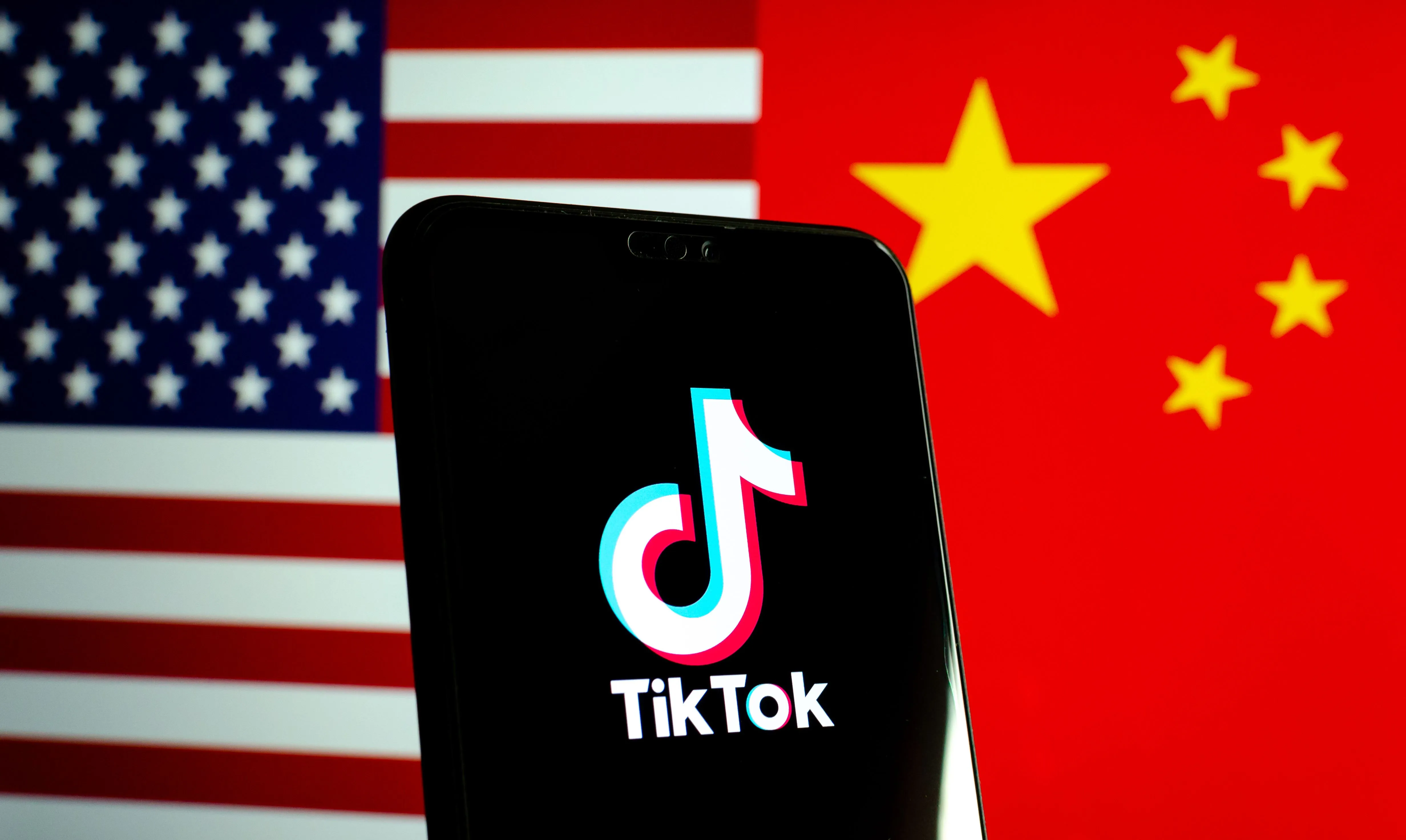 Why Is The Trump Administration Banning Tiktok And Wechat - u s flag roblox