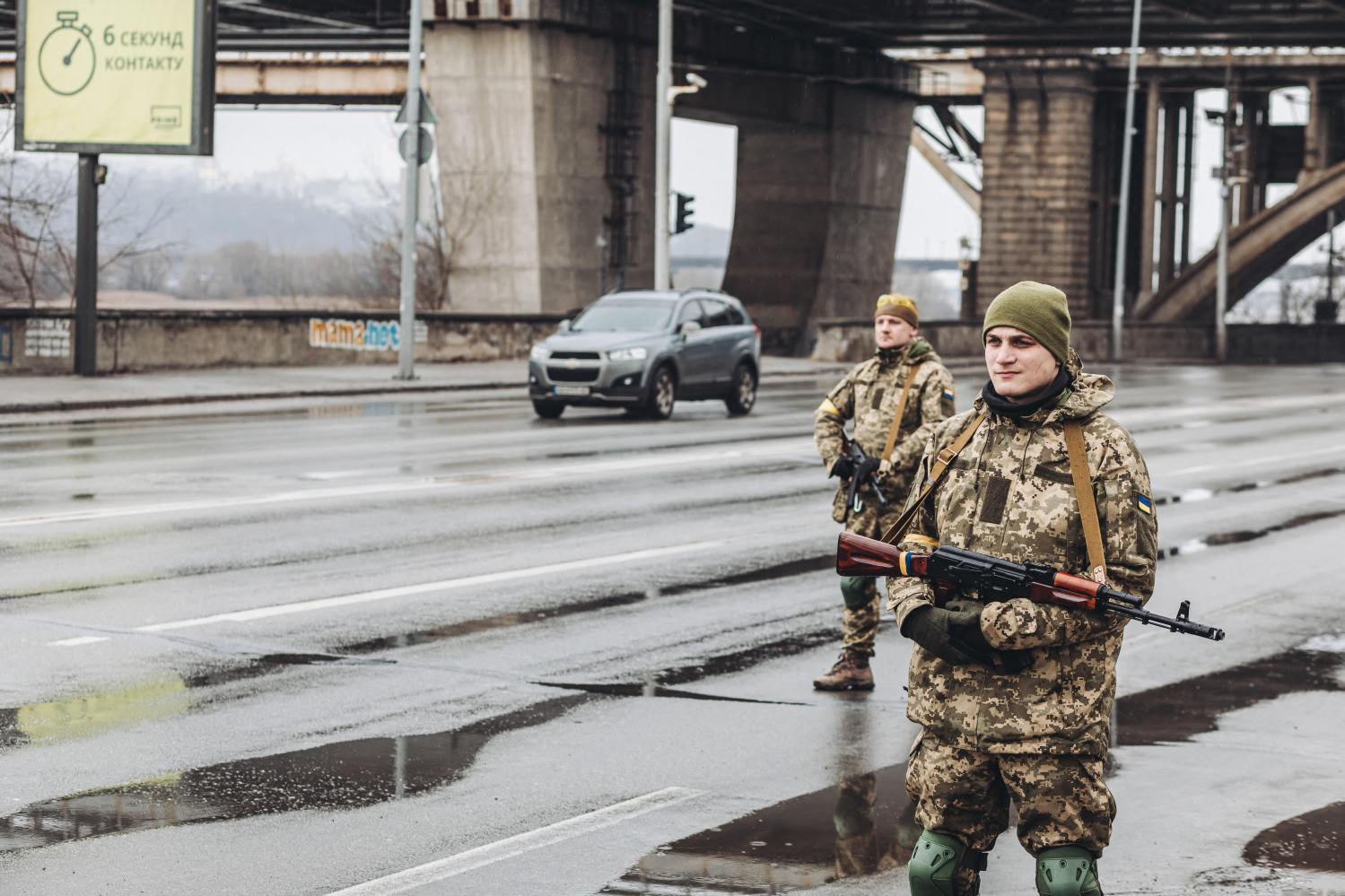 Foreign fighters in Ukraine? Evaluating the benefits and risks